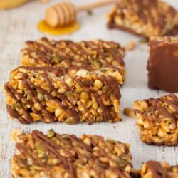 These Peanut Butter Chocolate Peanut Bars are sweet, crunchy and totally morish.