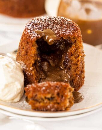 This Mini Molten Lava Cake Recipe is an indulgent treat just perfect for the festive season. Filled with butterscotch 'molten lava', it's a take on a sticky date cake using dried Christmas fruits. #butterscotch #lavacakes #christmasdesserts