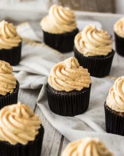 Chocolate Pumpkin Cupcakes are easy cupcakes, from scratch. Filled with chocolate, pumpkin and topped with a pumpkin spice frosting this is one of those pumpkin desserts you need in your repertoire.
