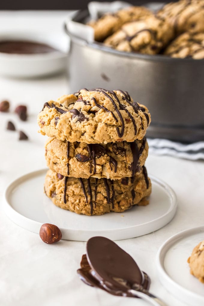 Oats, hazelnuts and chocolate chips combine in these Chocolate Chip Hazelnut Cookies to result in a cookie that's crispy on the outside and chewy in the middle.