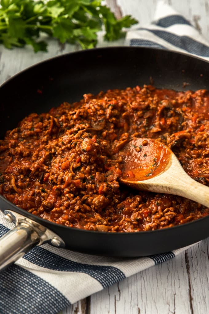 A pan of red meat sauce for pastitsio