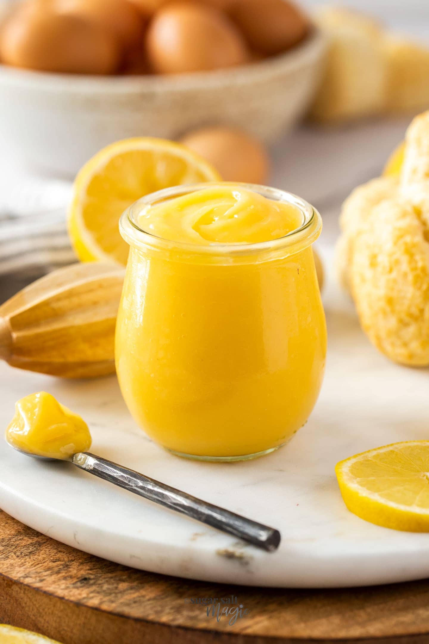 🍋 Easy Lemon Curd - 4 ingredients, 10 minutes! - Sugar Salt Magic