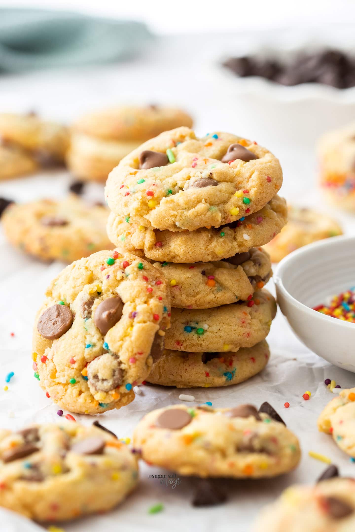 A stack of 6 birthday cake cookies.
