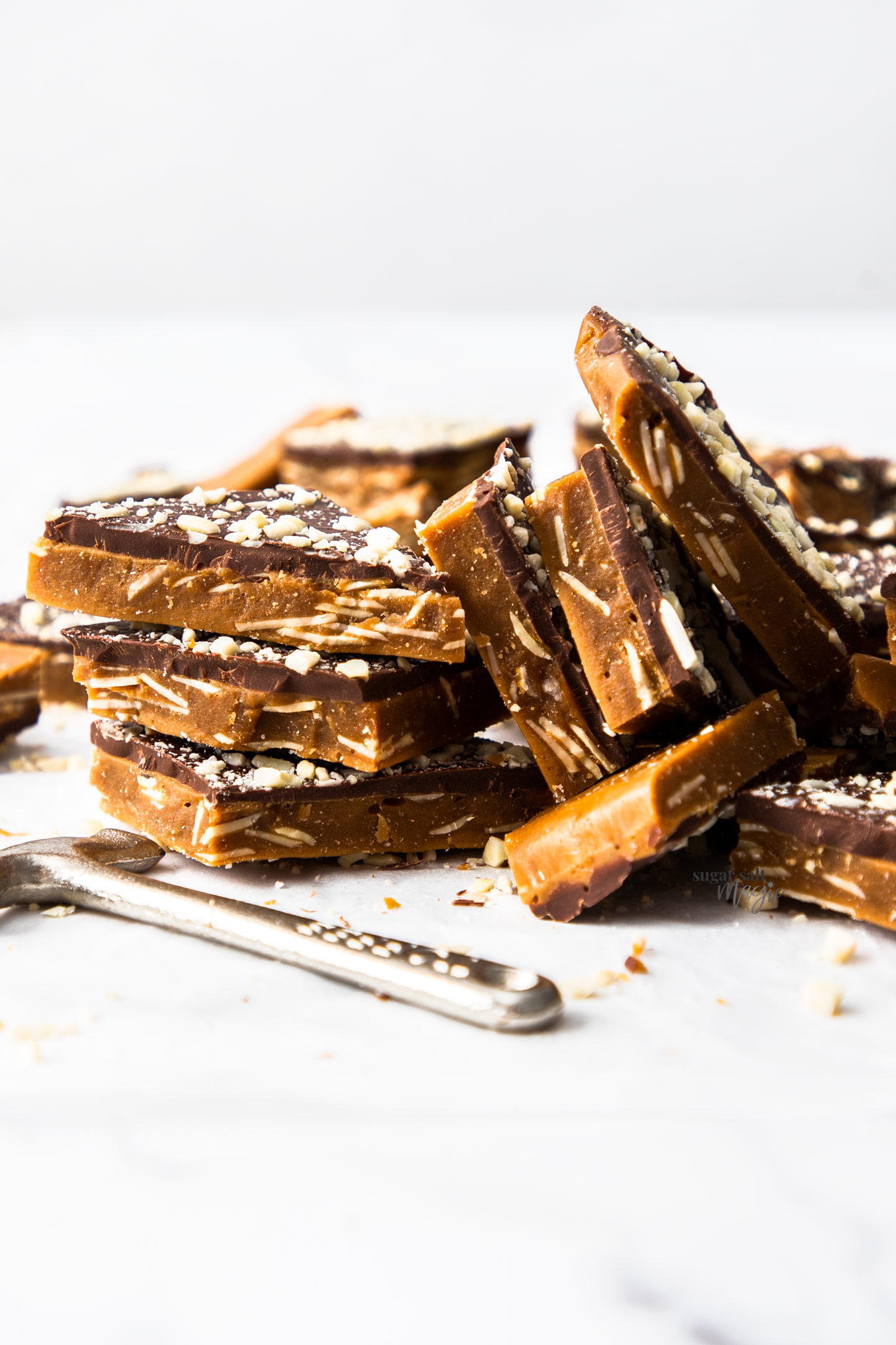 A stack of buttercrunch toffee that's fallen over.