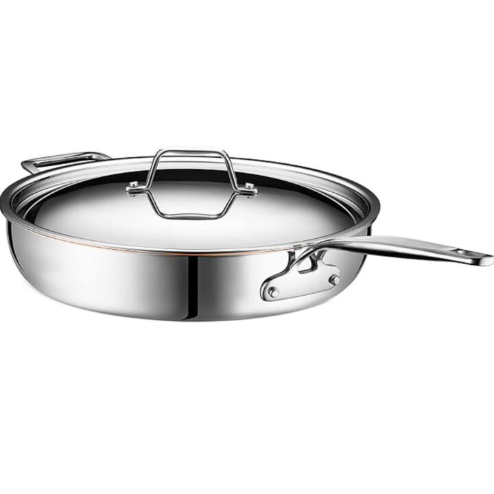Stainless steel skillet with lid.