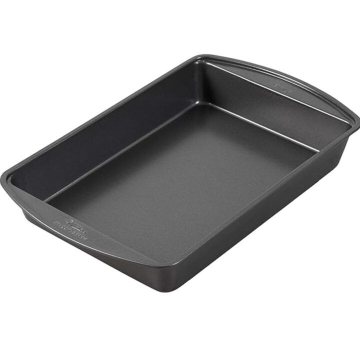A 9x13 baking pan with high sides.