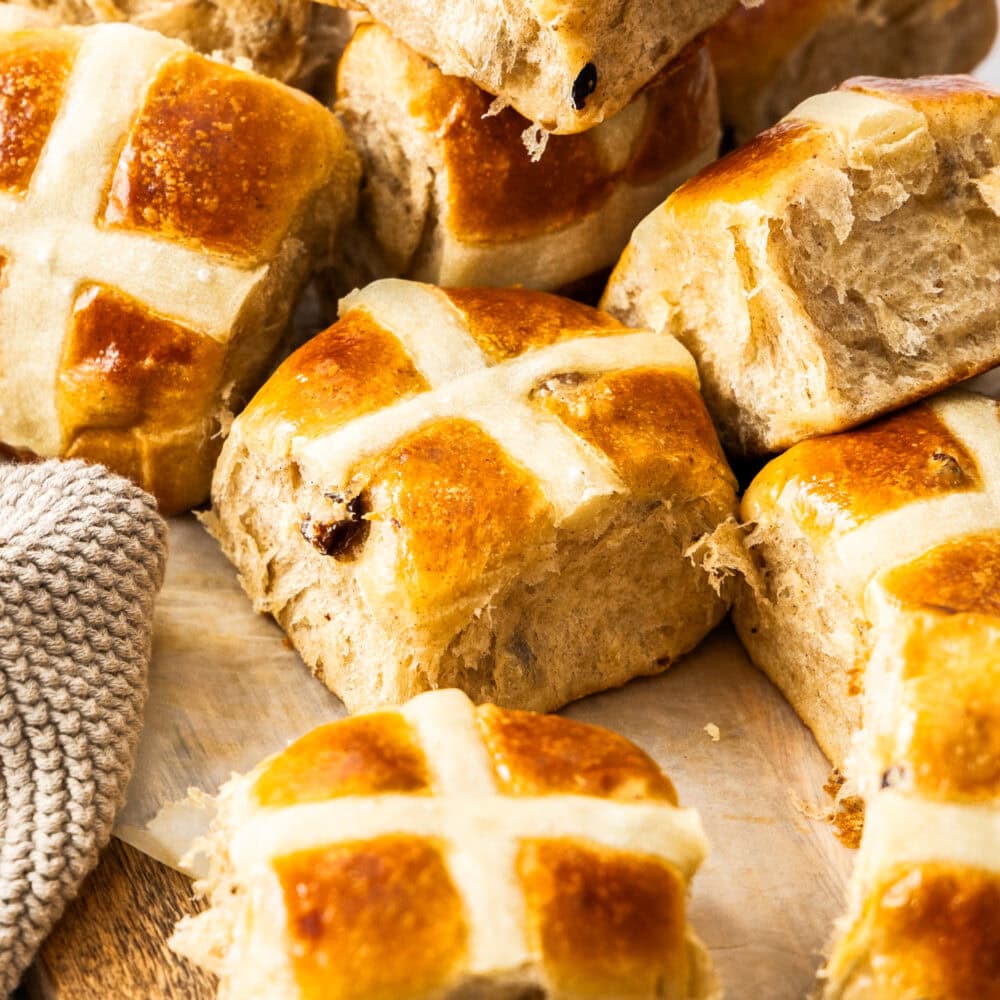 brioche-hot-cross-buns-sugar-salt-magic